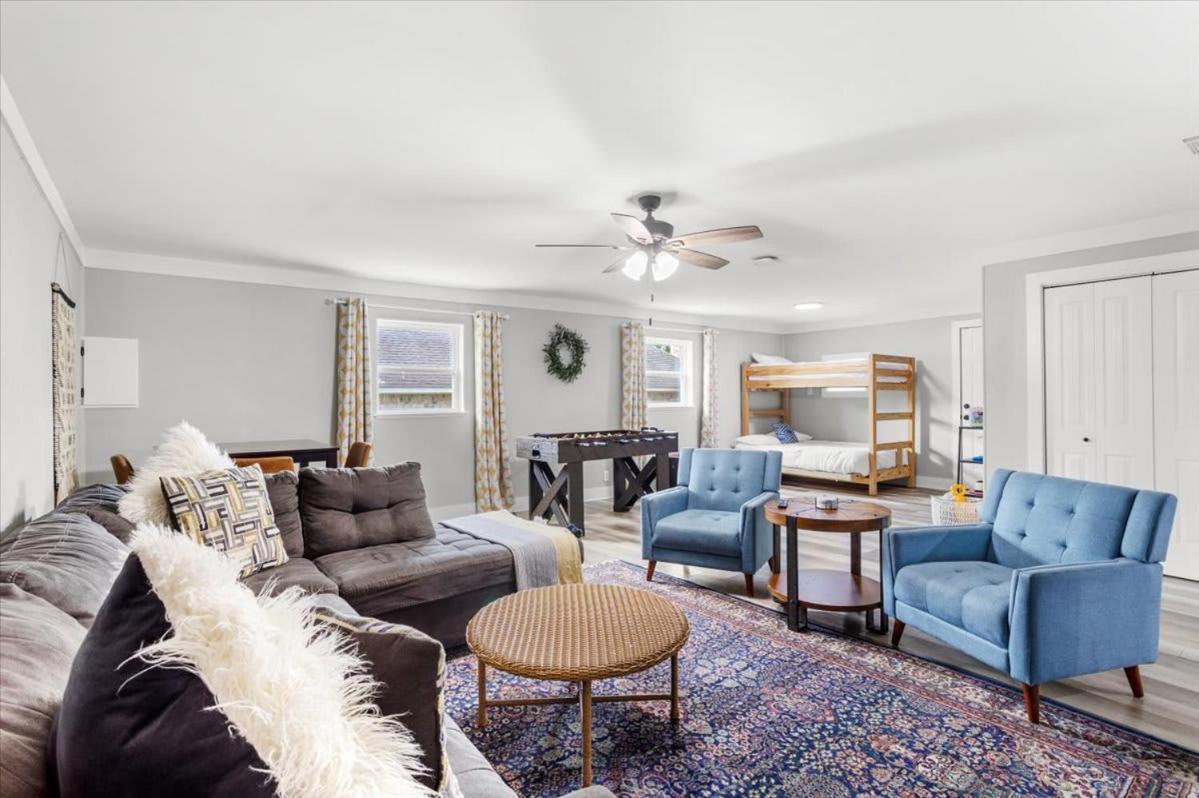 Ranch Home Gem 5Br Home Sleeps 12 With Game Room Gulfport Kültér fotó