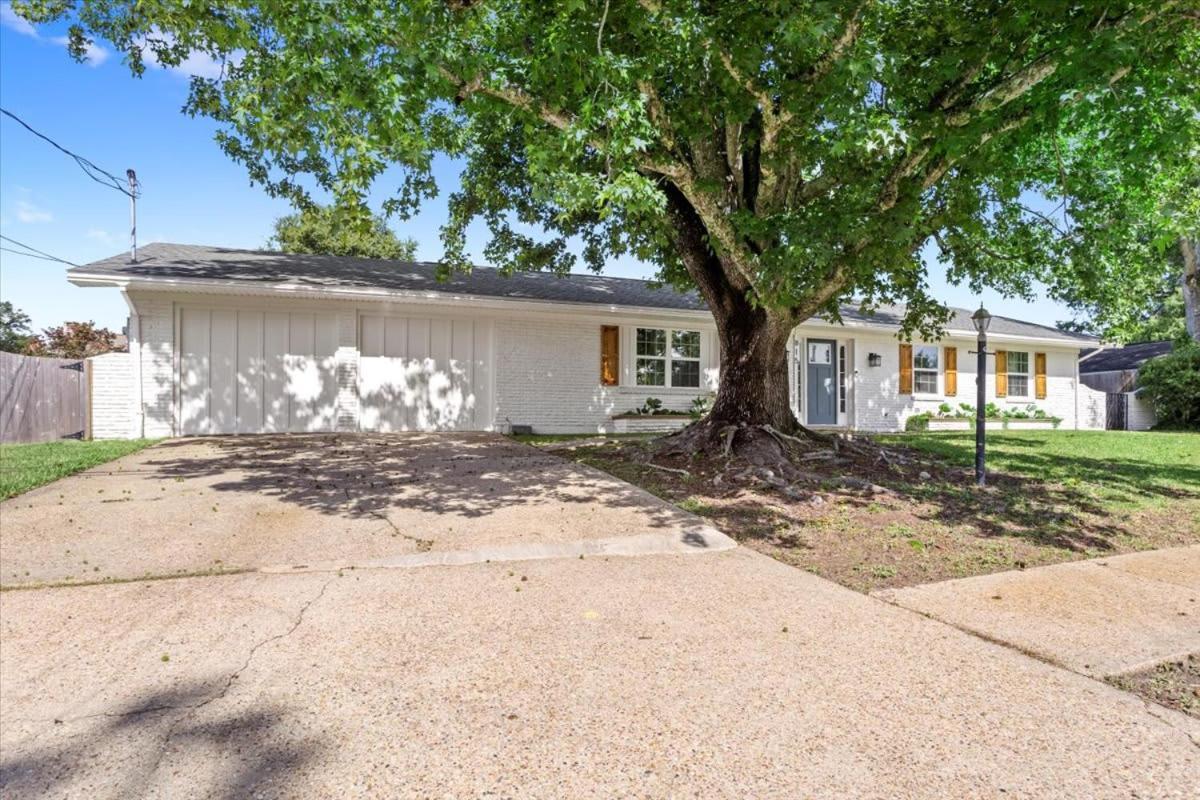 Ranch Home Gem 5Br Home Sleeps 12 With Game Room Gulfport Kültér fotó