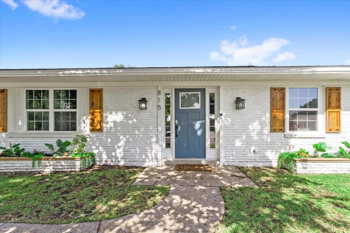 Ranch Home Gem 5Br Home Sleeps 12 With Game Room Gulfport Kültér fotó